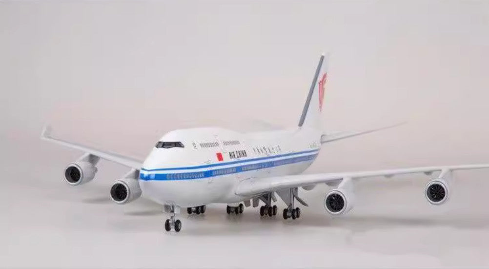 1:150 47CM AIR CHINA BOEING 747-400 Aeroplane Landing Gear Resin Aircraft Model