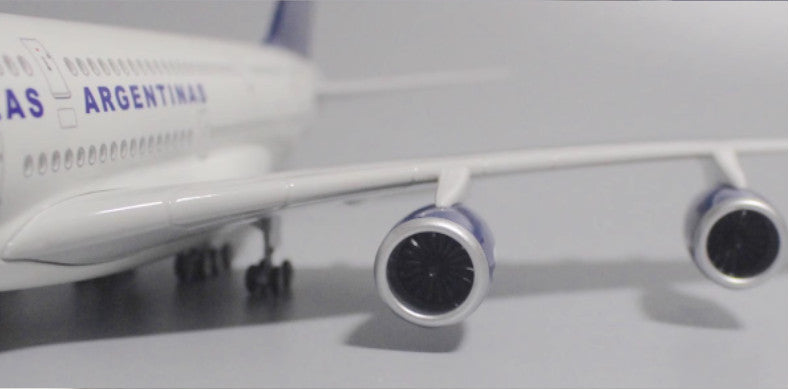 1:160 46CM AEROLINEAS ARGENTINAS AIRBUS A380 Airplane Landing Gear Resin Model