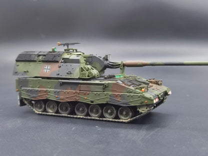 1/72 German Pzh2000 self-propelled howitzer model heavy armor model