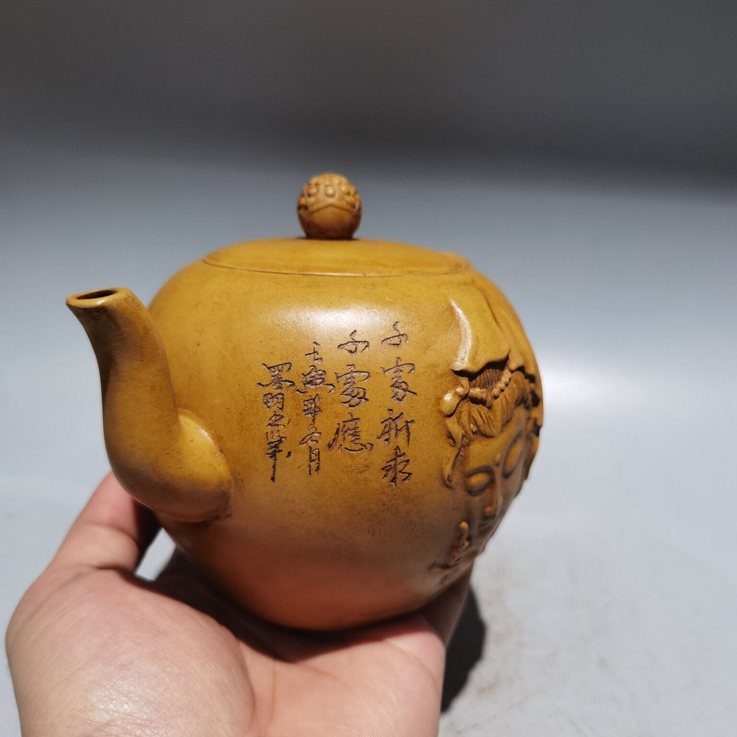 Chinese Yixing Zisha Clay Handmade Exquisite Teapot （禅心禅意 底款：周桂珍）