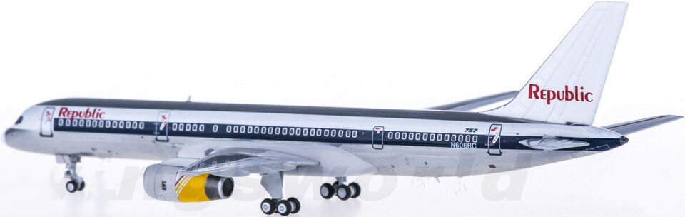 1:400 NG Model Republic BOEING 757-200 Passenger Aircraft Diecast Airplane Model