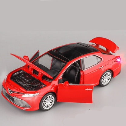 1:32 Toyota Camry Diecast Model Cars Alloy Metal Vehicle Toy Sounds & Light gift