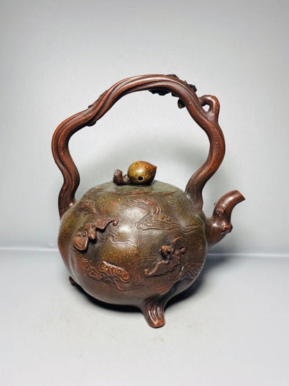 Chinese Yixing Zisha Clay Handmade Exquisite Teapot（全手工提梁葫芦壶 底款： 汪寅仙）