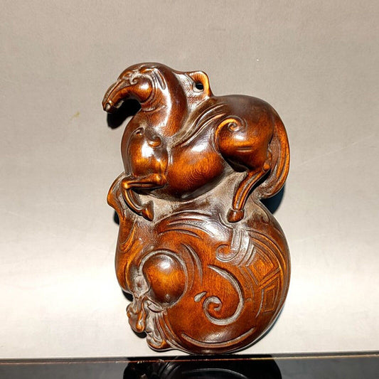 wooden horse statue figurine sculpture wood carved pendant gift carving vintage