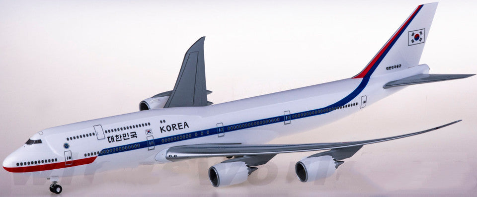 1:200 38CM Hogan KOREA BOEING 747-8 Passenger Aircraft ABS Plastic Plane Model