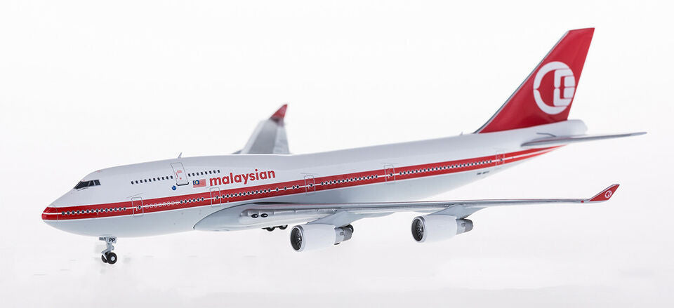 1:400 JC Wings Malaysian BOEING 747-400 Passenger Airplane Diecast Plane Model