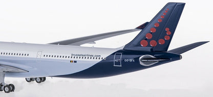 1:200 32CM Phoenix Brussels Airlines A330-300 Passenger Airplane Diecast Model
