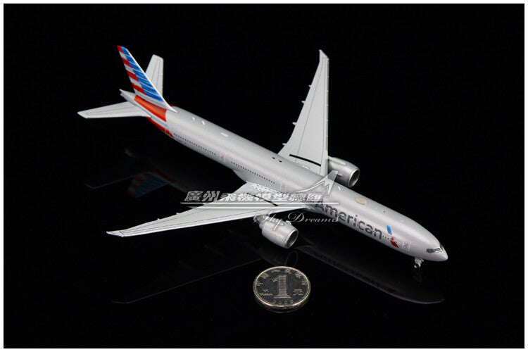 1:400 GeminiJets American Airlines B777-300ER Airplane Diecast Aircraft Model