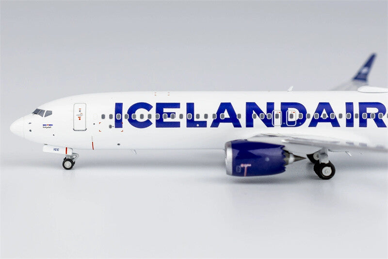 NG Models ICELANDAIR for Boeing B737 MAX9 TF-ICC Kirkjufell 1/400 Aircraft Model