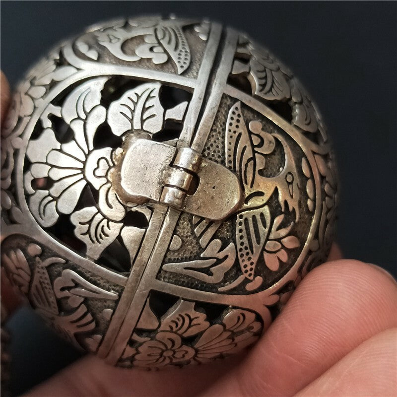 Exquisite Old Chinese tibet silver handcarved flower bird Hang incense burner