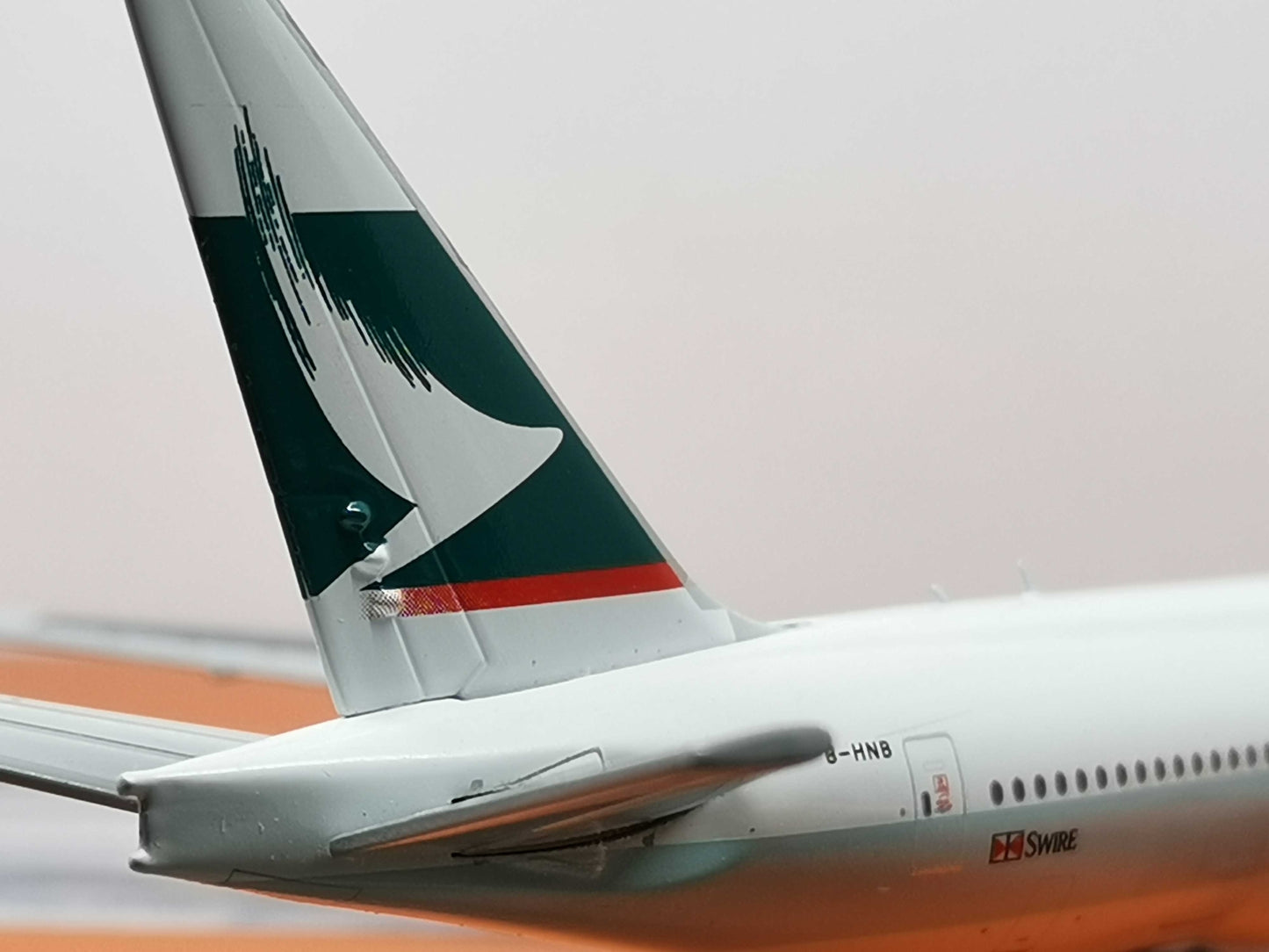 1:400 JC Wings CATHAY PACIFIC BOEING B777-200 Airplane Diecast Aircraft Model