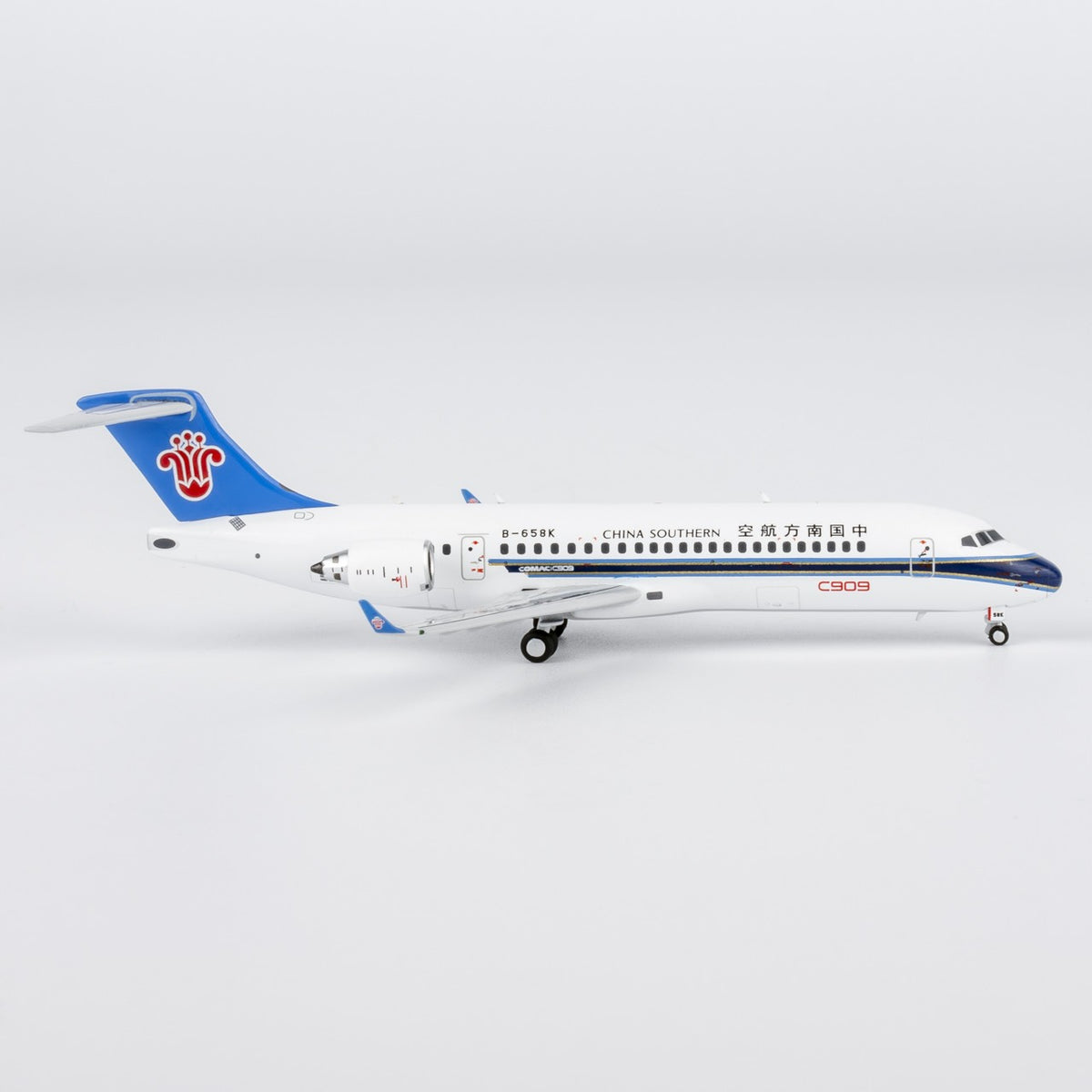 1:400 NGmodels China Southern Comac C909 B-658K Airplane Diecast Plane Model
