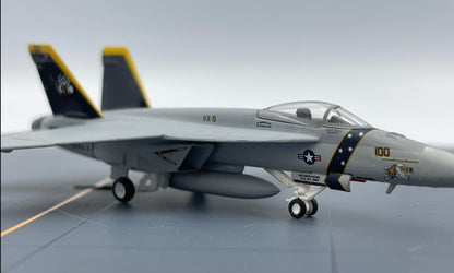 1:200 Hogan US Navy McDonnell Douglas F/A-18E VX-9 XE 100 Fighter Diecast Model