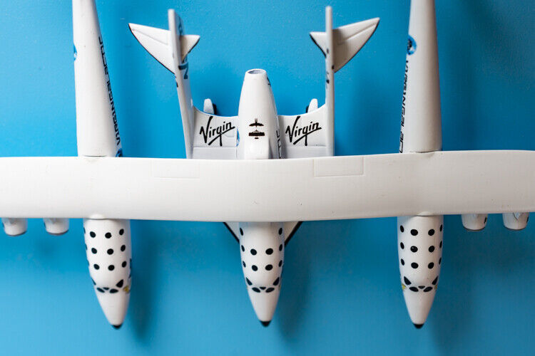 1:400 JC Wings VIRGIN GALACTIC Old Livery Passenger Plane Diecast Aircraft Model