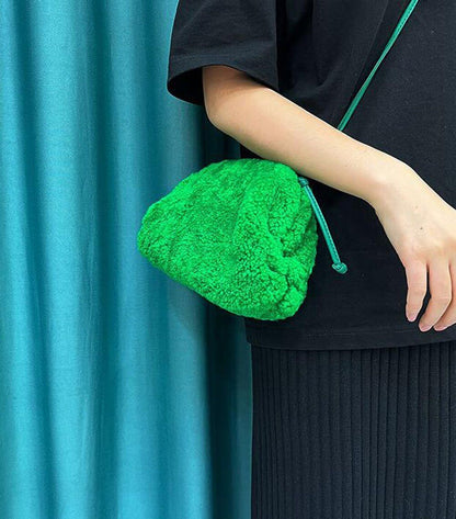 Fluffy Crossbody Shell Bag Plush Soft Shoulder Messenger Bag Handbag 25*16*10 CM