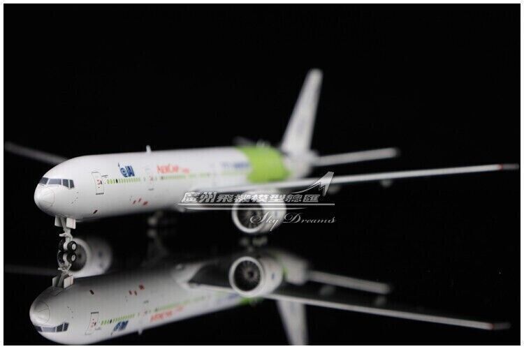 1:400 JC Wings Kalitta Air BOEING 777-300ER Airplane Diecast Aircraft Model