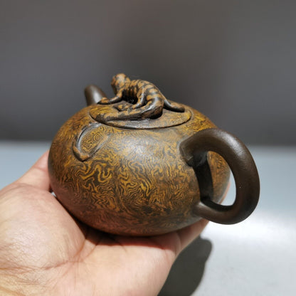 6" Chinese Yixing Zisha Clay Handmade carved lizard Kung Fu Tea Exquisite Teapot