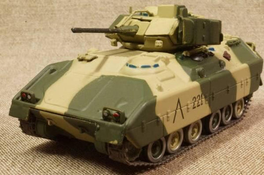 IXO M2 Bradley 24th Mechanlzed Cavalry Saudi Arabia 1991 1/72 DIECAST MODEL TANK