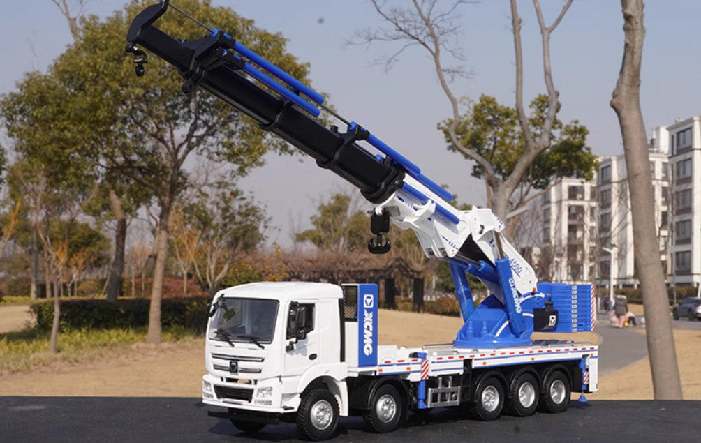 1:35 XCMG SQZ4500 Telescopic Boom Mounted Crane Machine Equipment Diecast Model