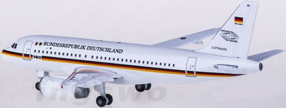 1:500 Herpa Luftwaffe AIRBUS A319 Passenger Airplane Diecast Aircraft Model