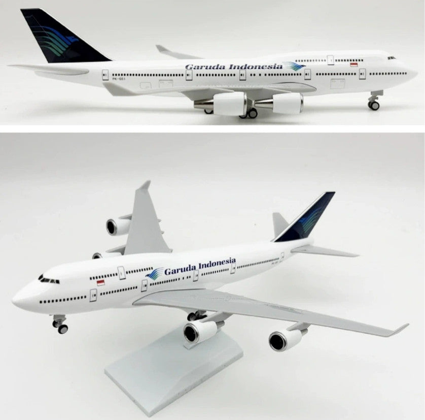30CM Garuda Indonesia BOEING 747-400 Airplane Landing Gear Resin Aircraft Model