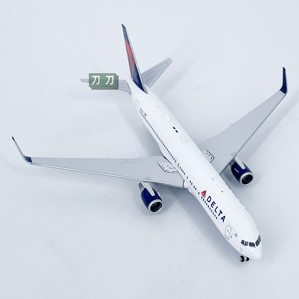 1:400 PandaModel DELTA B767-300 N171DZ Passenger Airplane Diecast Model
