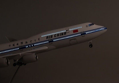 47CM 1:160 AIR CHINA BOEING 747-8 Plane Led Sound-controlled Light Resin Model