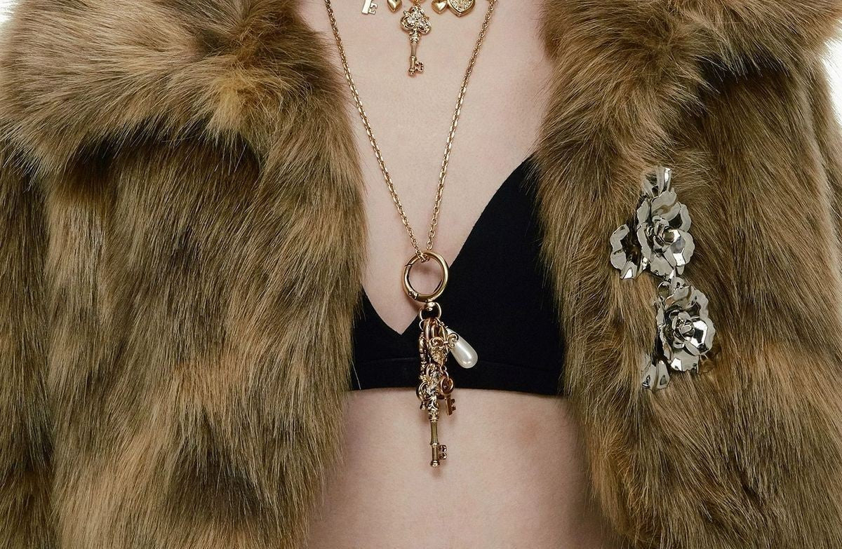 Vintage Gold Key Pendant Layered Chain Necklace