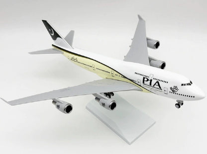 30CM PIA Pakistan BOEING 747-400 Airplane Landing Gear Resin Aircraft Model
