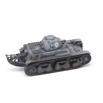 1/72 German 35R 731(f) tank Finished product model
