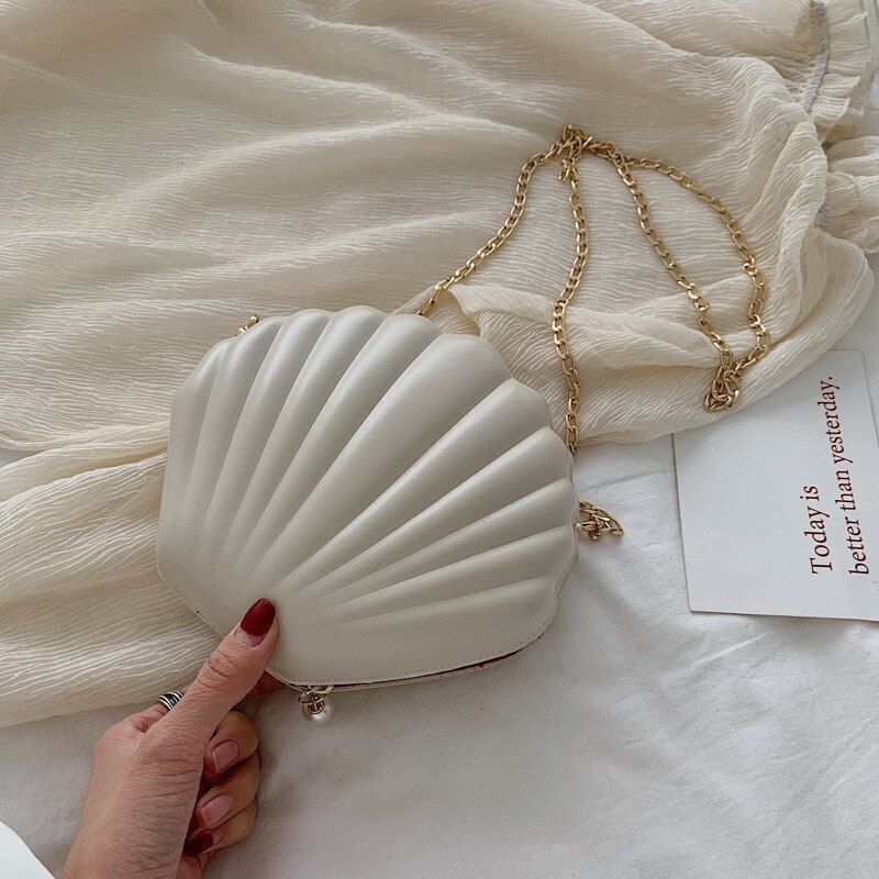Small Sequins Shell Shape Chain Bag Shoulder Purse Cute Crossbody Bag 19*17*7CM