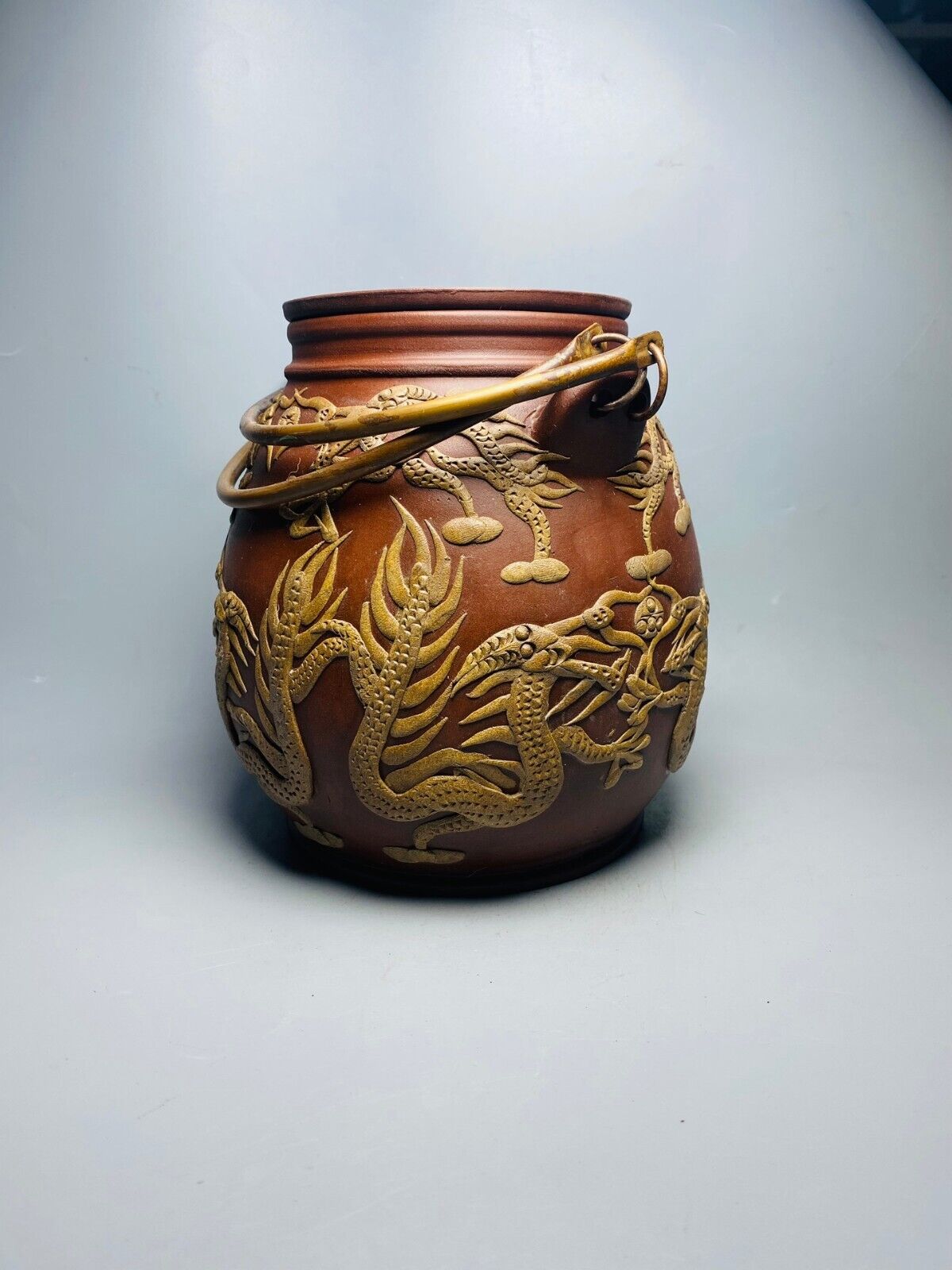 Chinese Yixing Zisha Clay Handmade Exquisite Teapot （铜提梁大九龙 底款：时大彬）