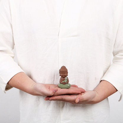 China Tea Pet Porcelain Crackle Glaze Tea Play Small Buddha Home Decoration 2023