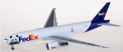 1:200 GeminiJets FedEx Panda Boeing 777-200LRF Airplane Diecast Model