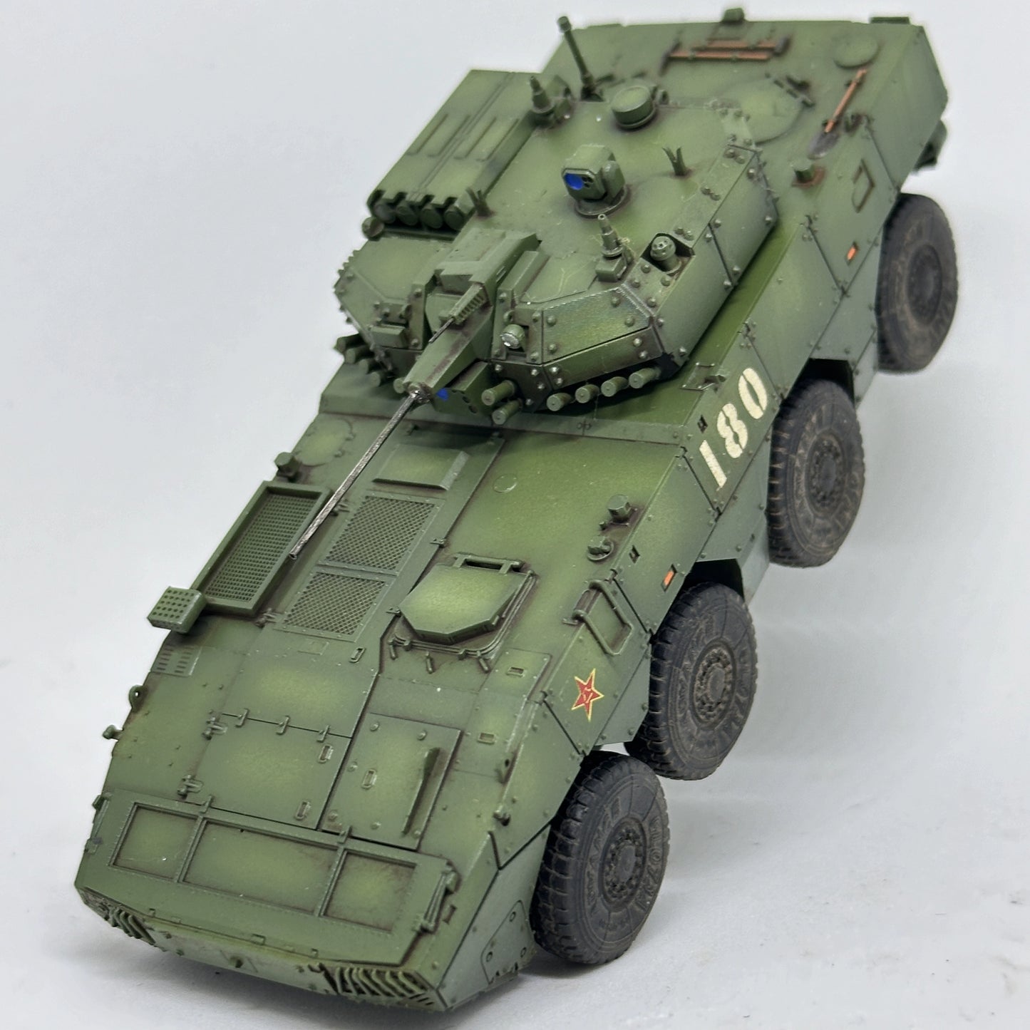 1/72 YIHE 19 Wheeled Infantry Fighting Vehicle Tank Pure Green Finished Model