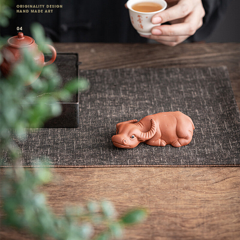 Chinese Yixing Zisha Purple Clay Tea Pet Bull Holder For Lid Of Tea Pot Tea Play