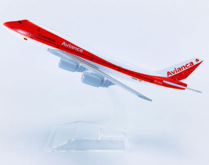 16cm Avianca BOEING 747-200 Passenger Airplane Plane Diecast Aircraft Model
