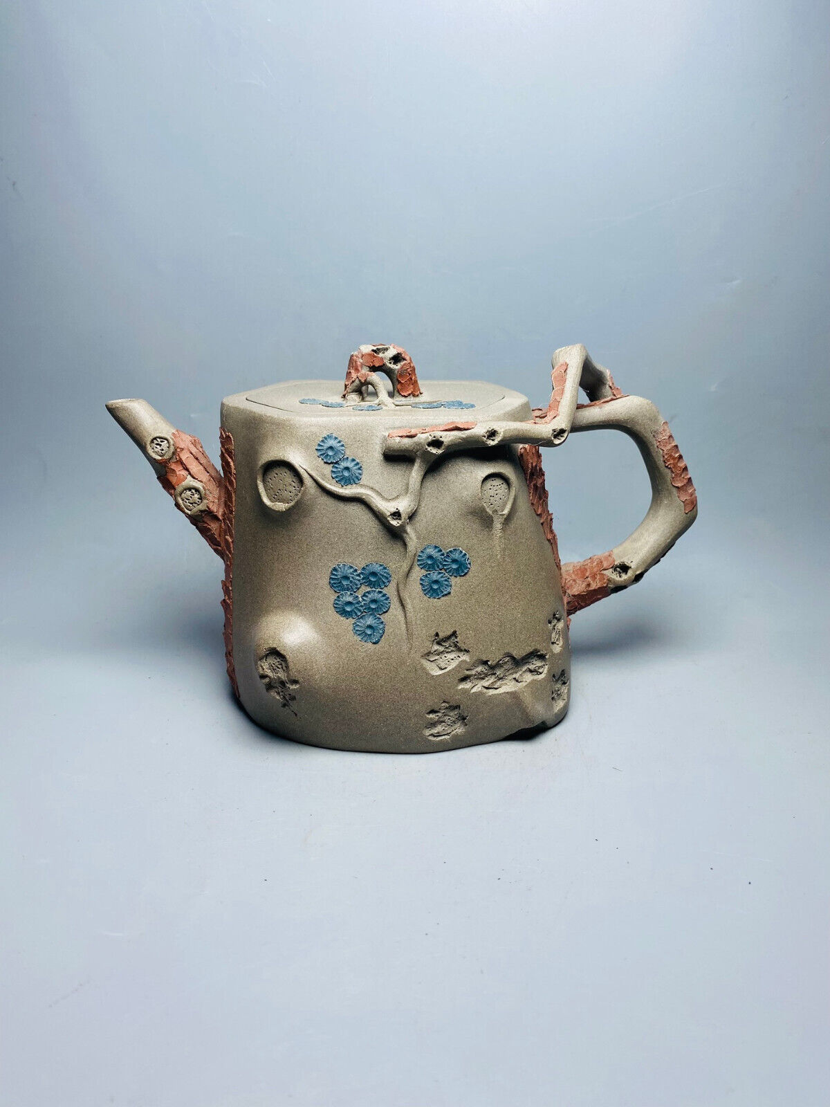 Chinese Yixing Zisha Clay Handmade Exquisite Teapot( 树桩 底款：民间艺人)