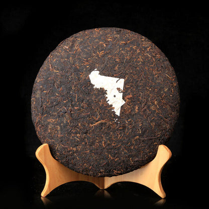 Spring Tea Aged Tea Old Man'e Red Seal Pu'er Tea Ripe Tea 357g Seven Cake Tea