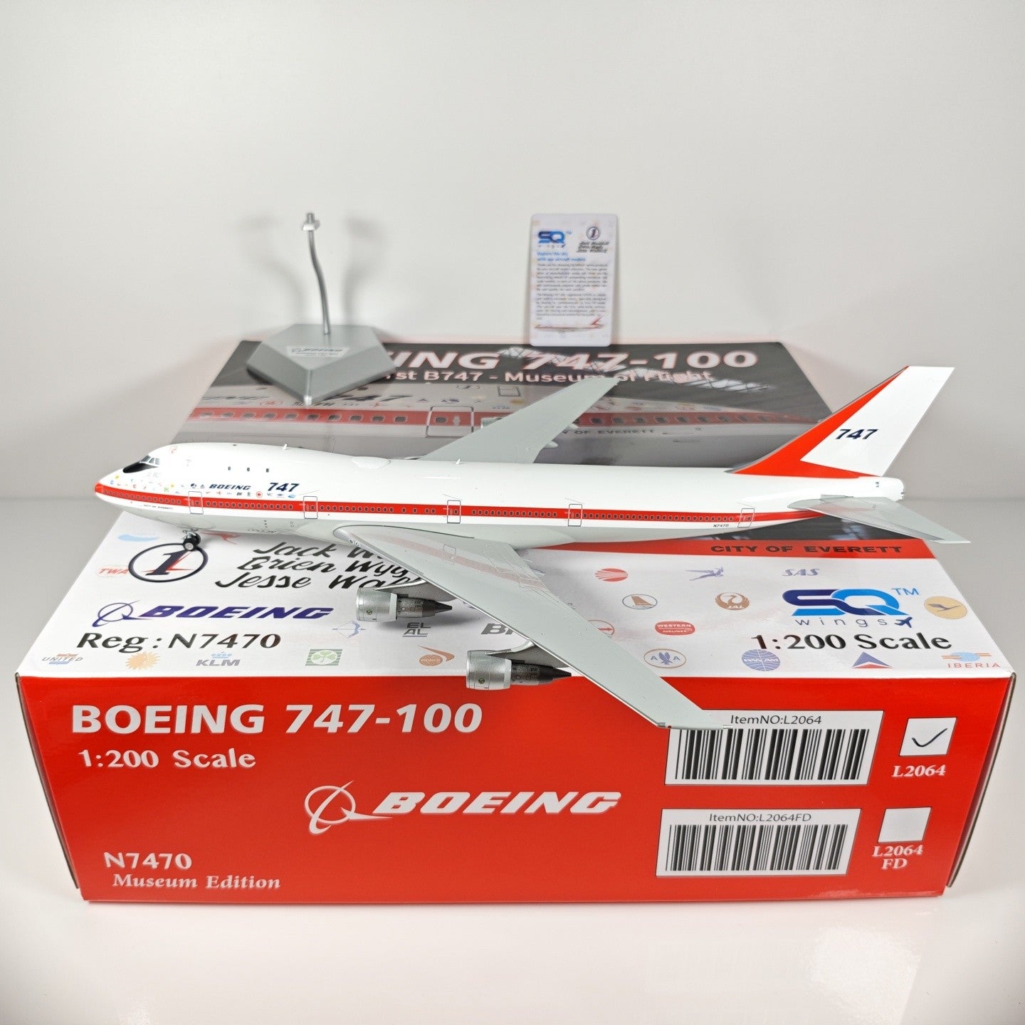 1:200 SQ Wings Boeing 747-100 N7470 Passenger Airplane Diecast Plane Model