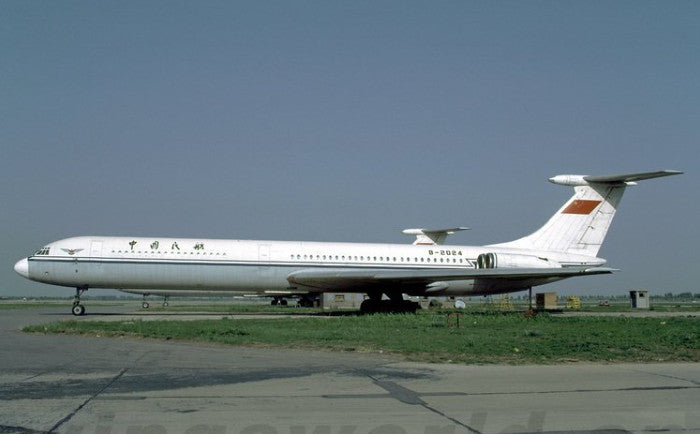 1:400 Phoenix CAAC Ilyushin IL-62 B-2024 Airplane Diecast Aircraft Plane Model