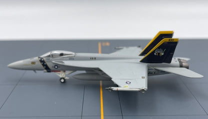 1:200 Hogan US Navy McDonnell Douglas F/A-18E VX-9 XE 100 Fighter Diecast Model