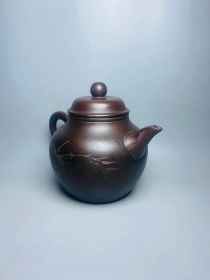 Chinese Yixing Zisha Clay Handmade Exquisite Teapot （秋水 底款：如图）