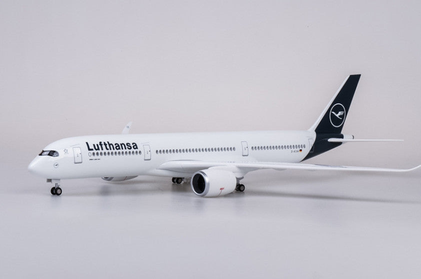 47CM 1:142 Lufthansa AIRBUS A350 Passenger Airplane Landing Gears Resin Model