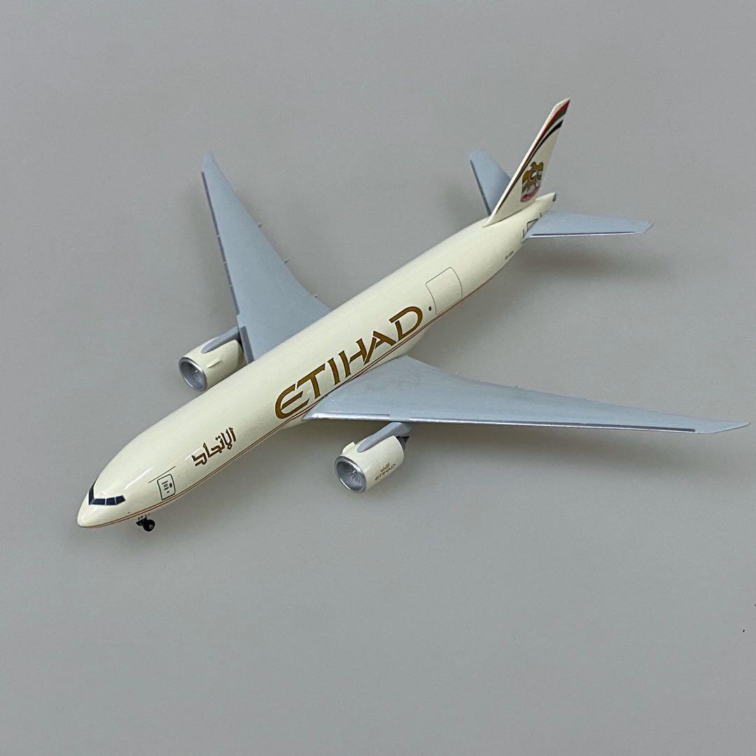 Dragon Boeing 777 Freighter (B777F) 56382 Etihad 1/400 diecast model plane