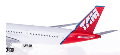 1:200 Eagle TAM Airlines Airbus A350-900 PR-XTA Passenger Airplane Diecast Model