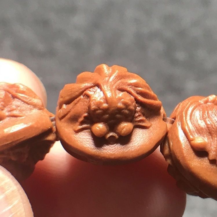 Natural Peach Pit Hand-Carved Goldfish Bat Bracelet Wenwan Beads Men Women