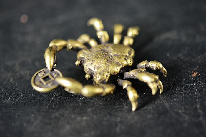 Brass Antique Treasure Crab Small Ornament Tea Pet Pendant Statue Collected