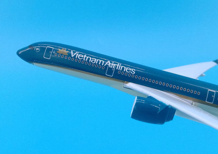 16cm Vietnam Airlines Airbus A350 Passenger Airplane Diecast Aircraft Model