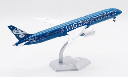 1:200 31CM SQ Wings Hainan Airlines BOEING 787-9 Airplane Diecast Aircraft Model